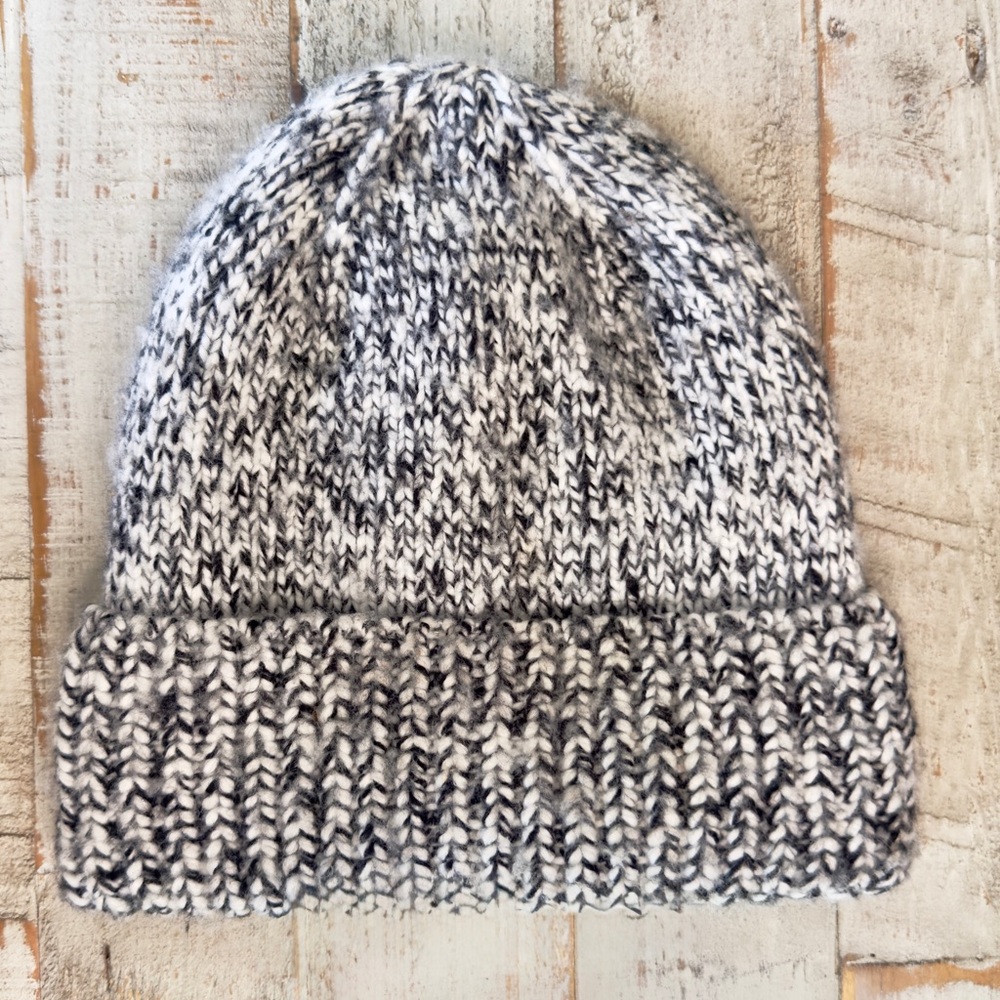 Time and Tru Marled Knit Beanie | Black White | Chunky Winter Hat